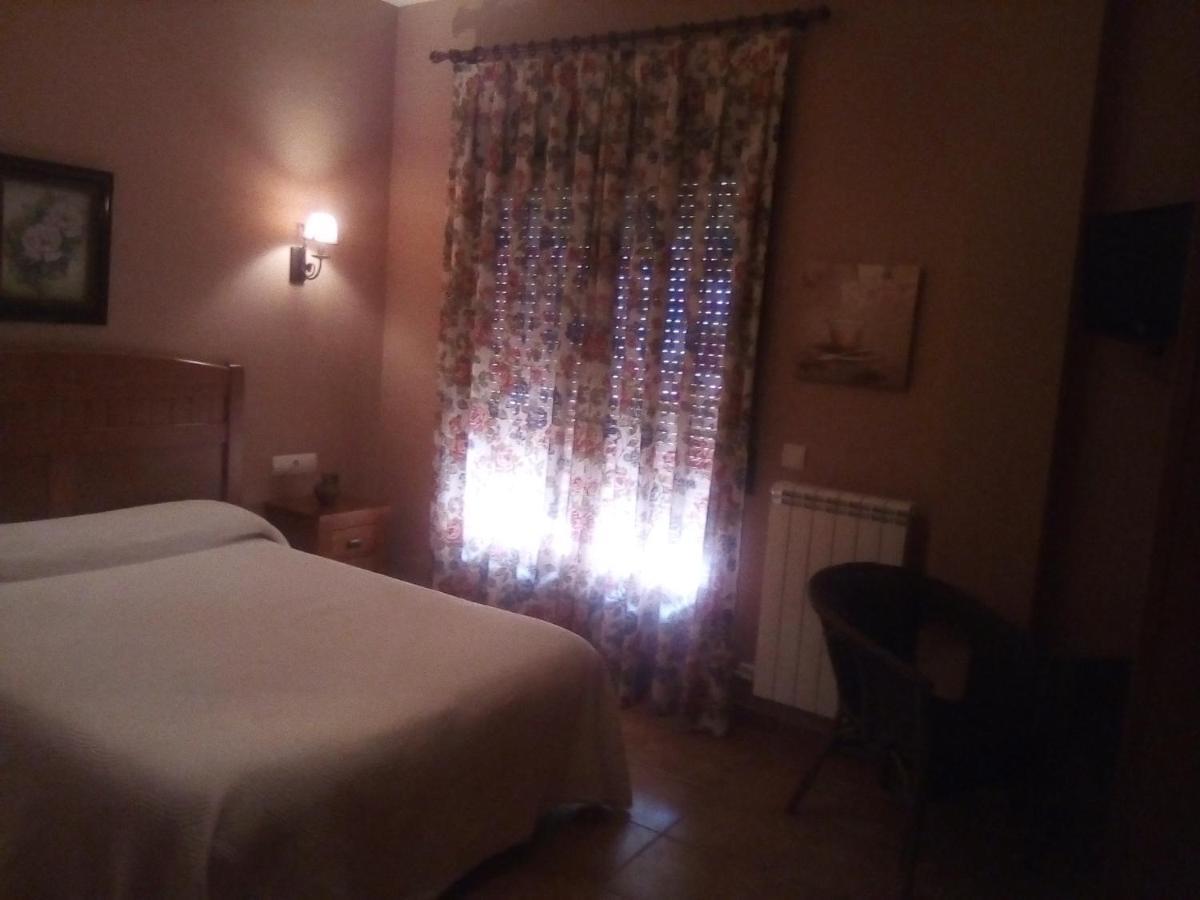 Albarracín Hostal Sol De La Vega מראה חיצוני תמונה